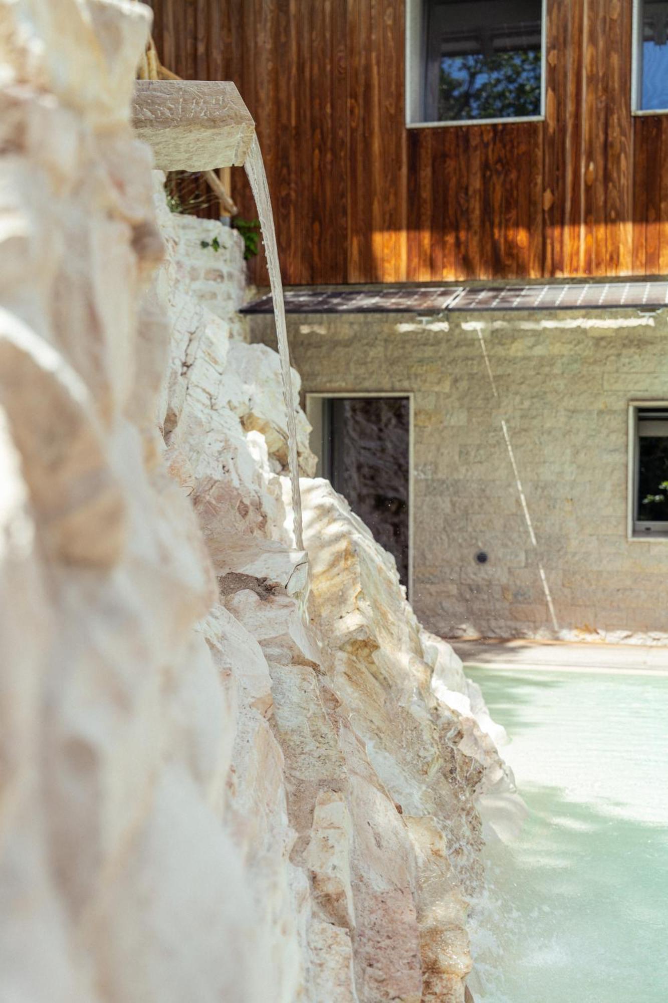La Forestale Luxury Ecolodge Piano Terra- Appt Акуаланя Екстериор снимка