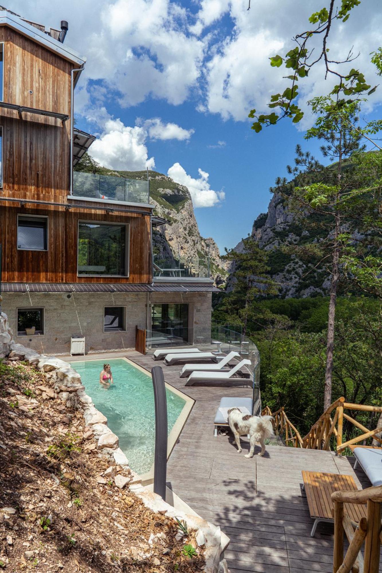 La Forestale Luxury Ecolodge Piano Terra- Appt Акуаланя Екстериор снимка